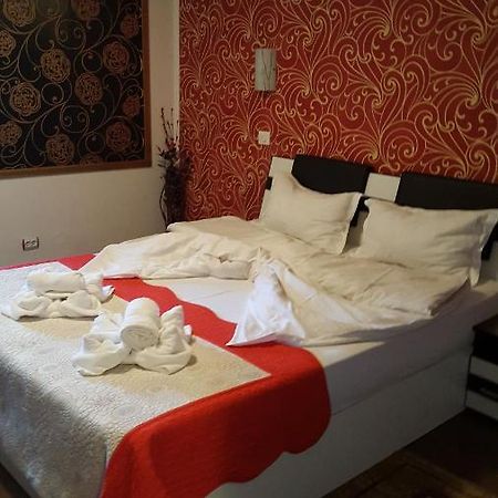 Appartement Garsoniera Ioana à Bucarest Extérieur photo