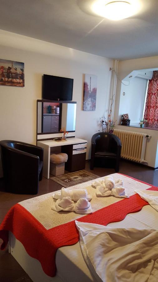 Appartement Garsoniera Ioana à Bucarest Extérieur photo